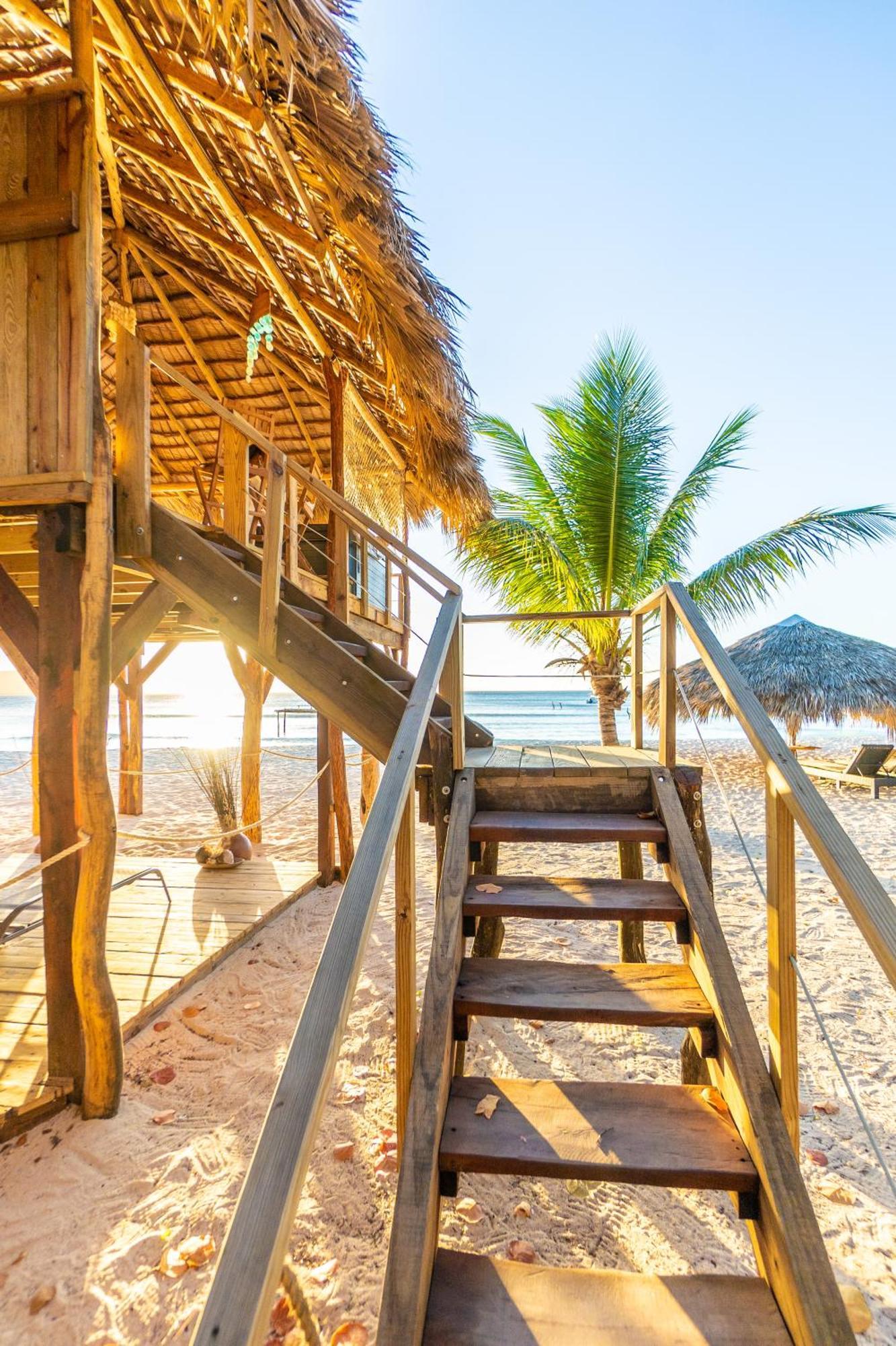 Punta Rucia Lodge Hotel Boutique & Spa エクステリア 写真